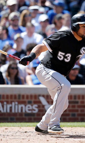 Royals get OF Cabrera from White Sox for 2 minor leaguers